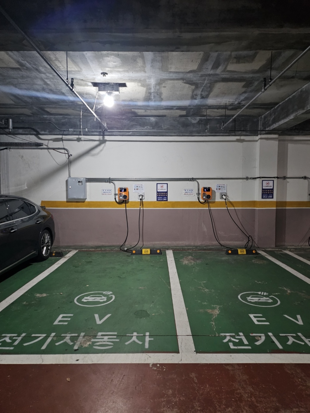 전기차 충전기 설치 (7KW 2대)